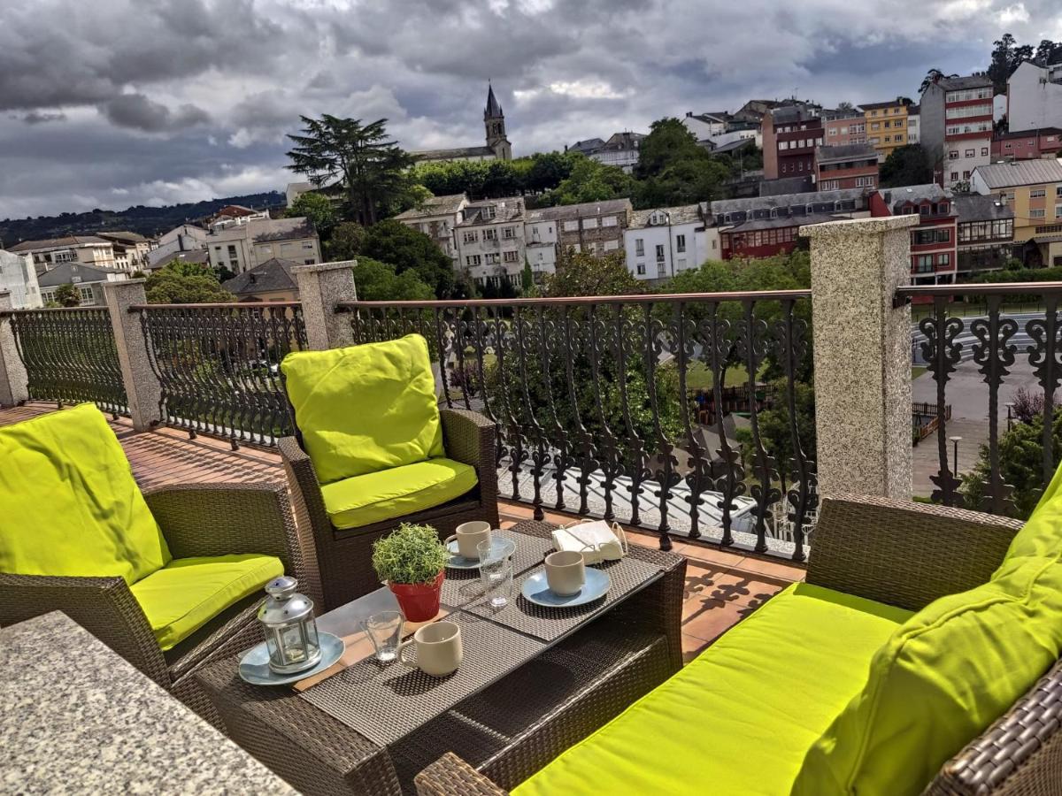 Atico Matias Lopez Apartment Sarria Bagian luar foto