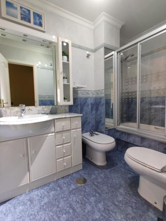 Atico Matias Lopez Apartment Sarria Bagian luar foto