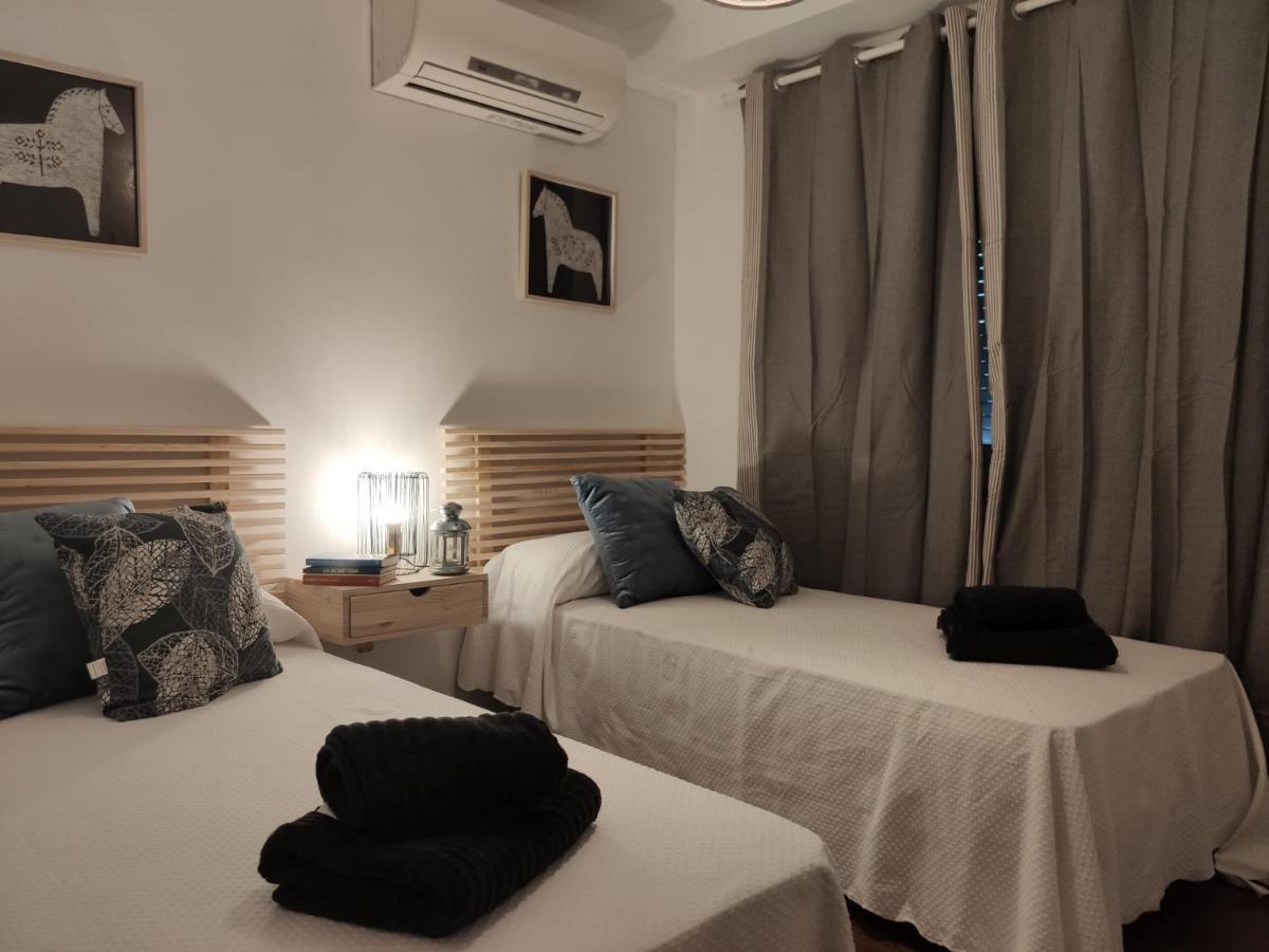 Atico Matias Lopez Apartment Sarria Bagian luar foto