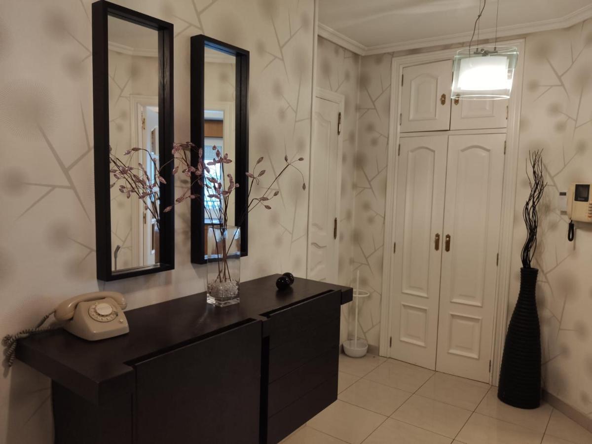 Atico Matias Lopez Apartment Sarria Bagian luar foto